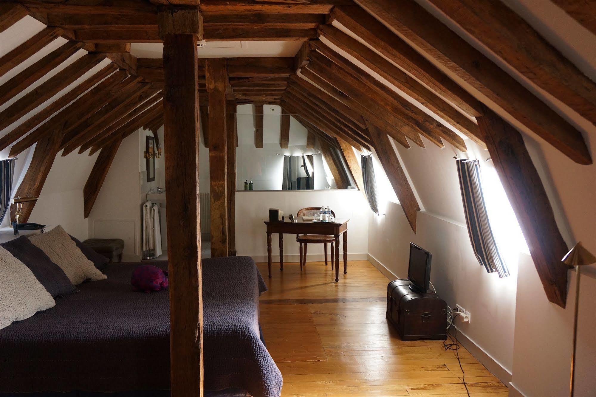 Chateau De Reignac Hotell Exteriör bild